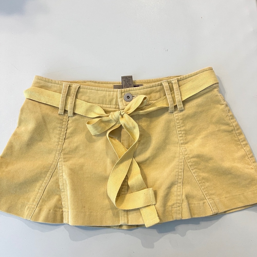 F21 Y2K Micro Mini Skirt Belted Low Rise XS Grunge 2000s yellow corduroy Fairy